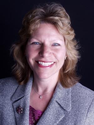 Send a message to Dolores Esmonde,CDPE